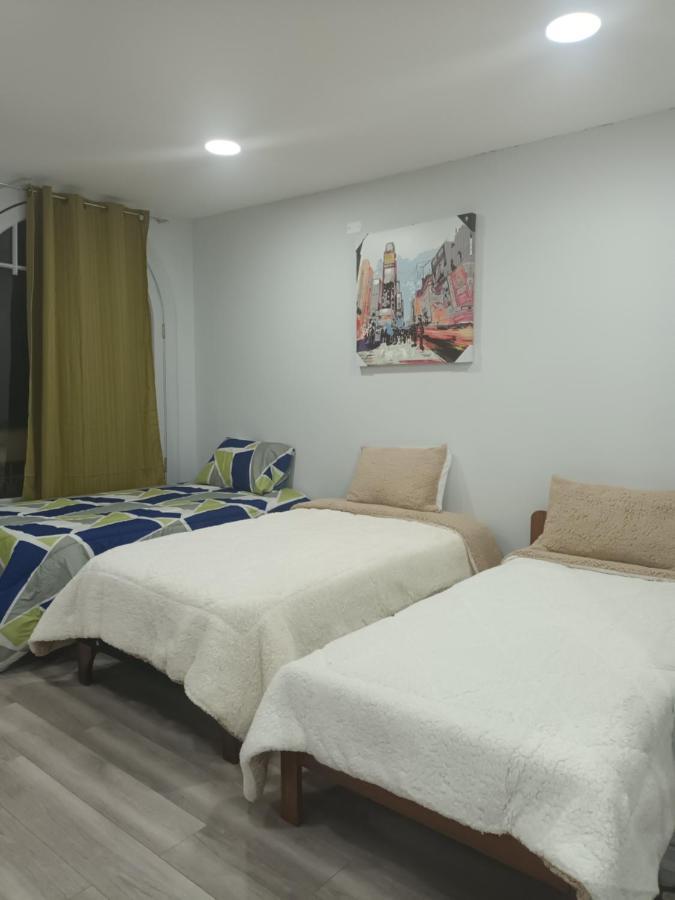 Hostal Mancora Monjitas 755 Hotel Santiago Buitenkant foto