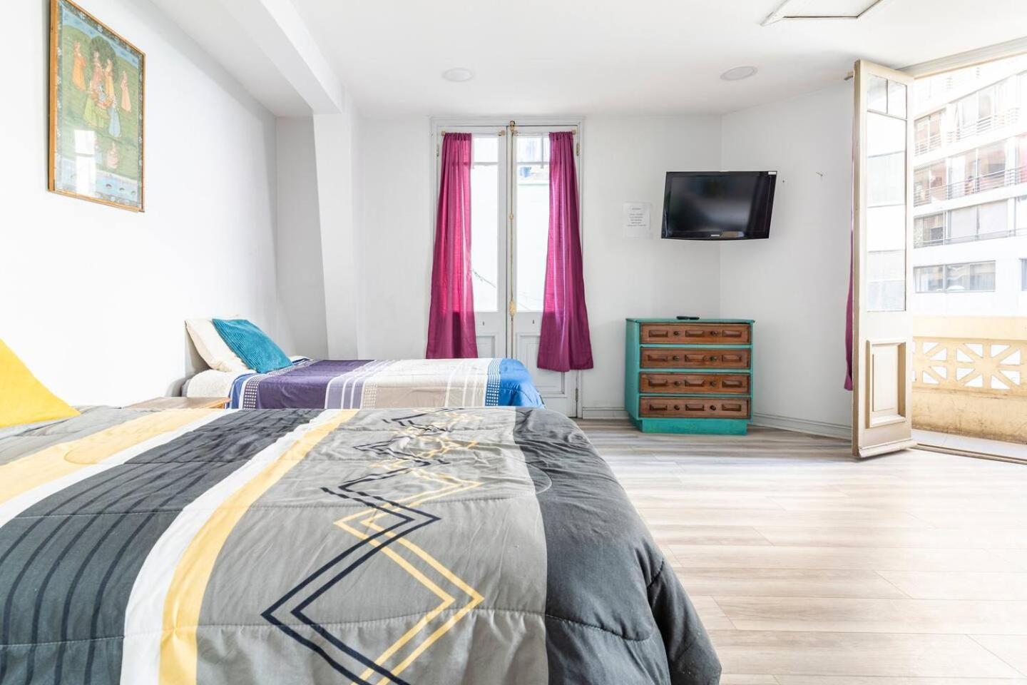 Hostal Mancora Monjitas 755 Hotel Santiago Buitenkant foto