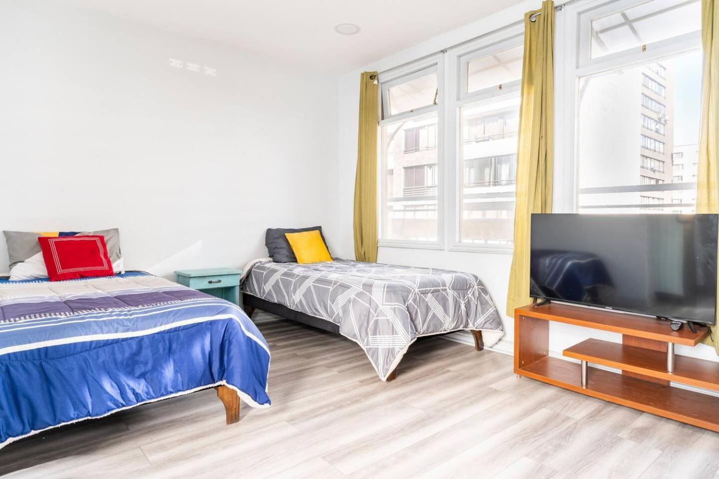 Hostal Mancora Monjitas 755 Hotel Santiago Buitenkant foto